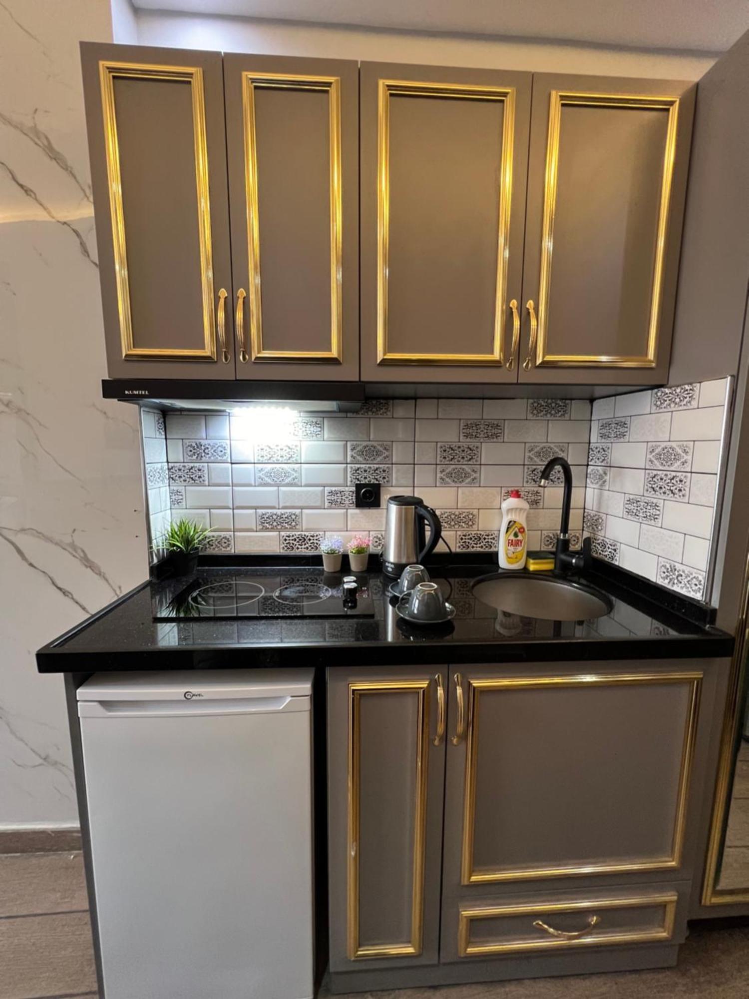 Taksim Larissa Hotel Suites Istambul Extérieur photo